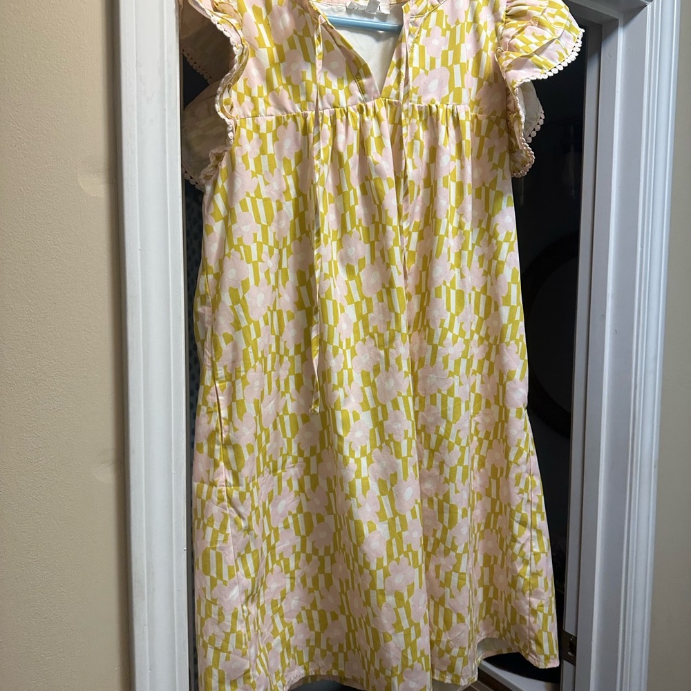 TCEC L Yellow and Pink Patterned Dress